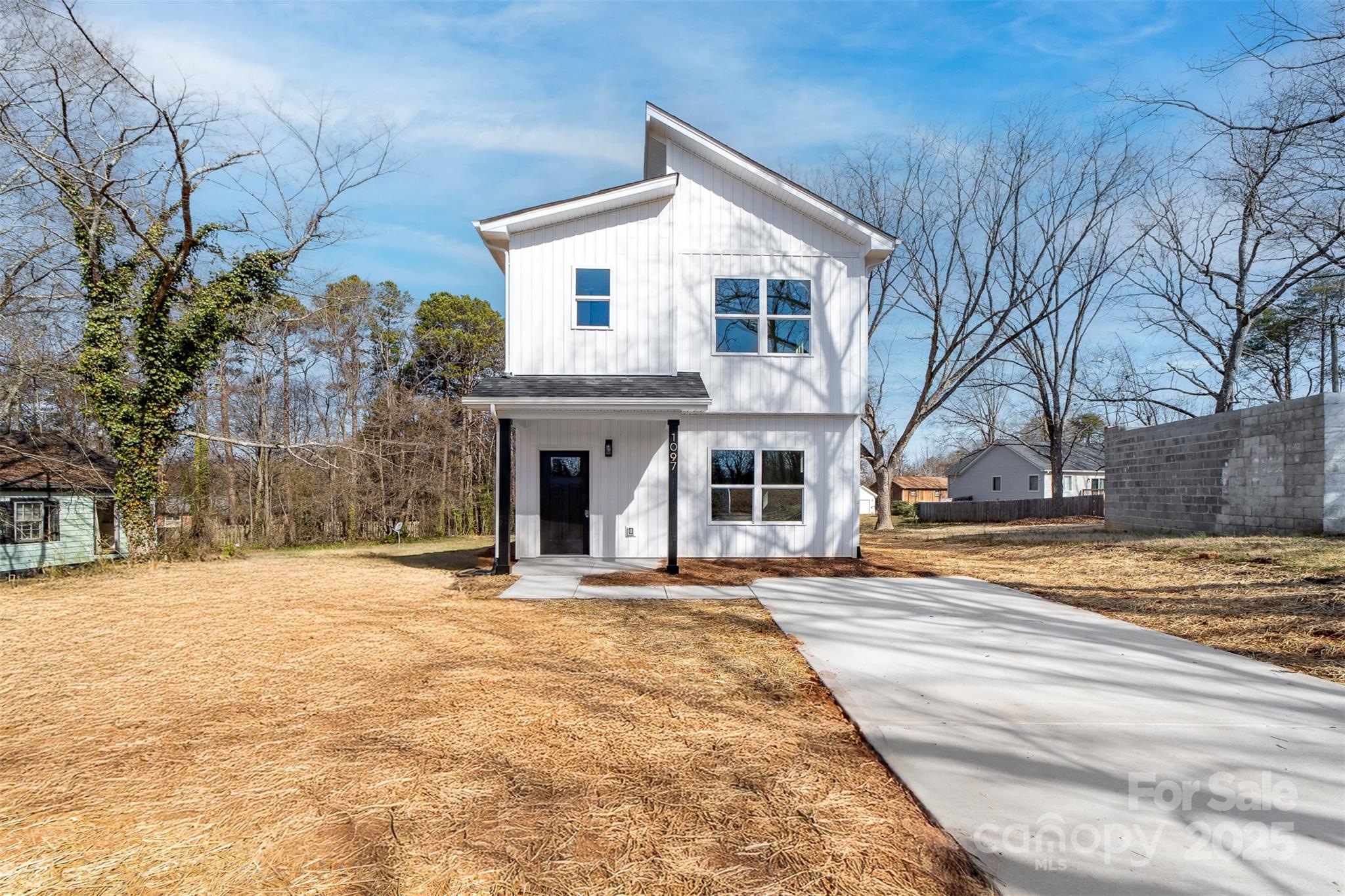1097 Georgetown Road Lincolnton, NC 28092 - Photo 1 of 38 Gallery Image 1