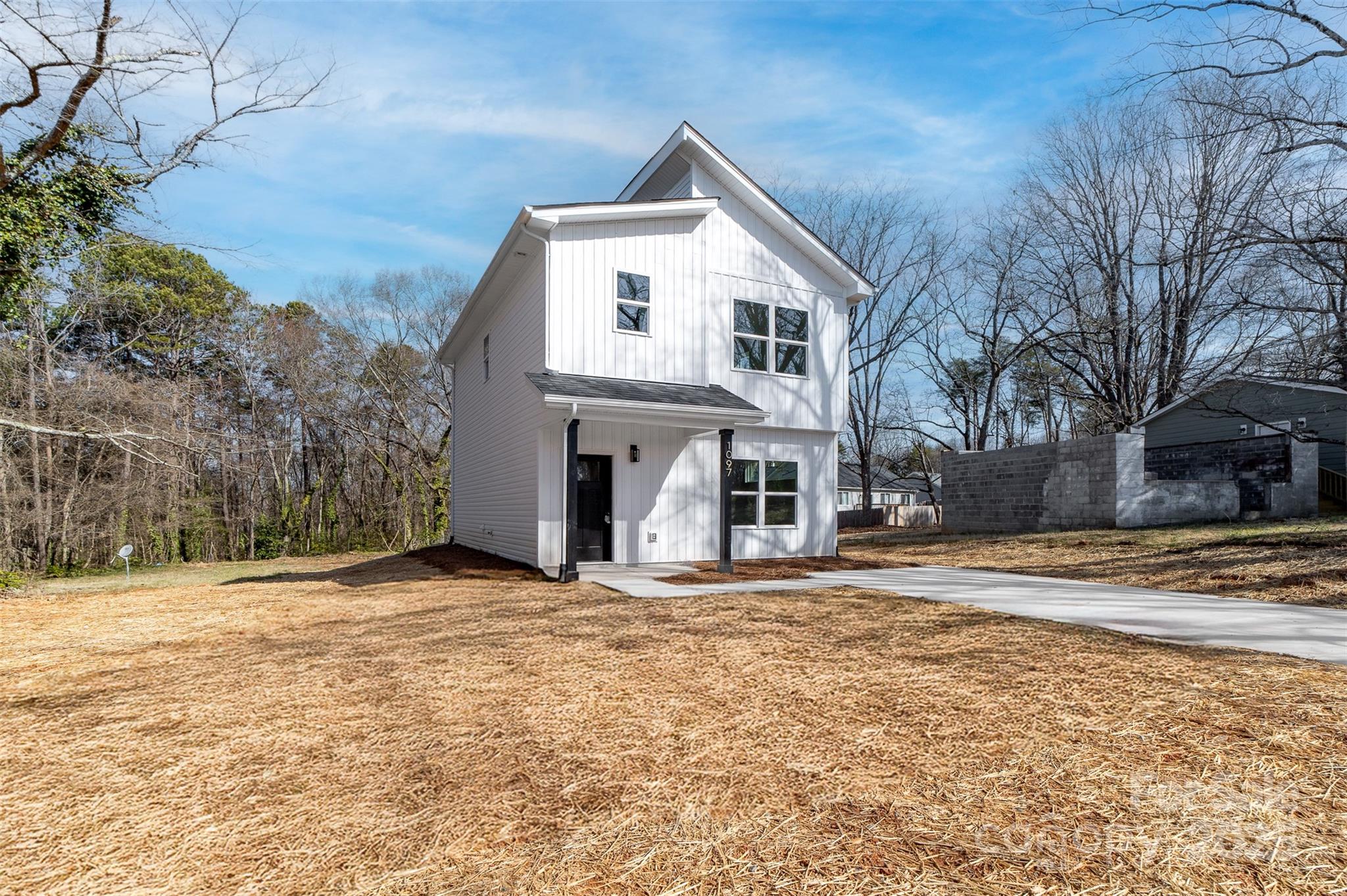 1097 Georgetown Road Lincolnton, NC 28092 - Photo 3 of 38 Gallery Image 3