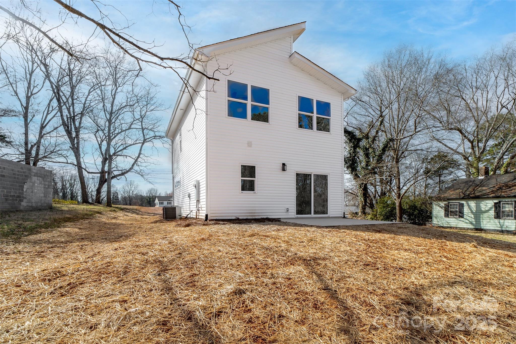 1097 Georgetown Road Lincolnton, NC 28092 - Photo 8 of 38 Gallery Image 8