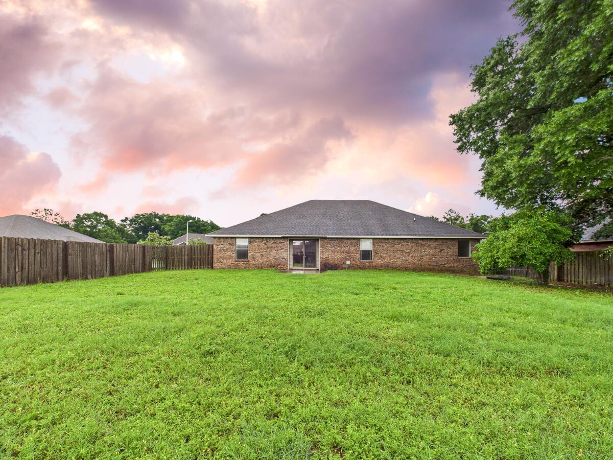 5261 Moore Loop Crestview, FL 32536 - Photo 3 of 37 Back