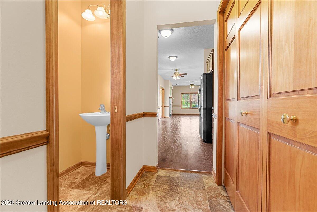 4580 Dimond Way Dimondale, MI 48821 - Photo 27 of 51 40-Media Jett - 41