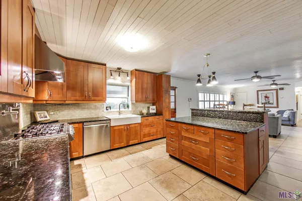 $3,600 | 105 General Lee Street, Houma, LA 70360