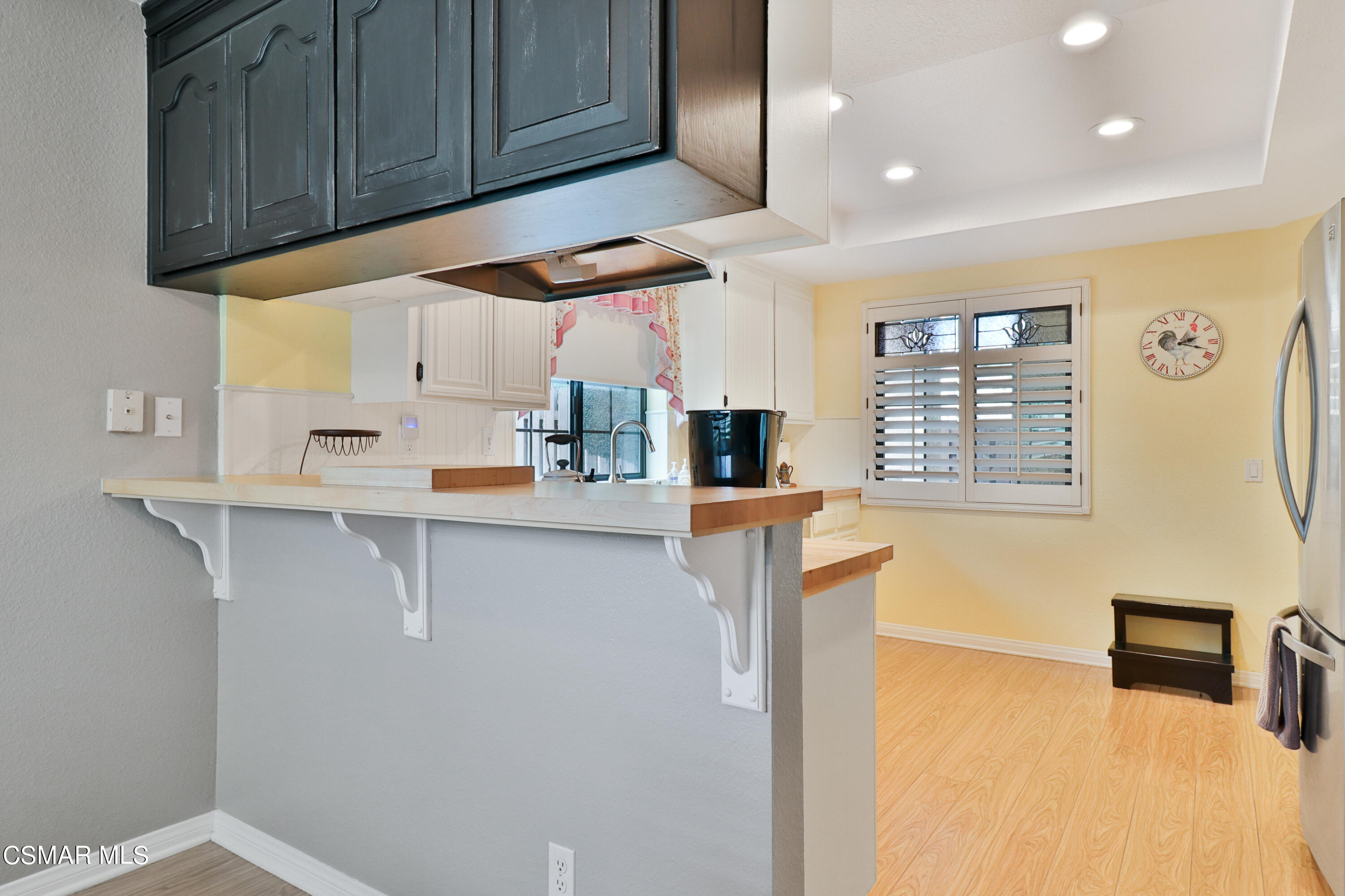 5809 Cochran Street Simi Valley, CA 93063 - Photo 6 of 18 IMG_4438