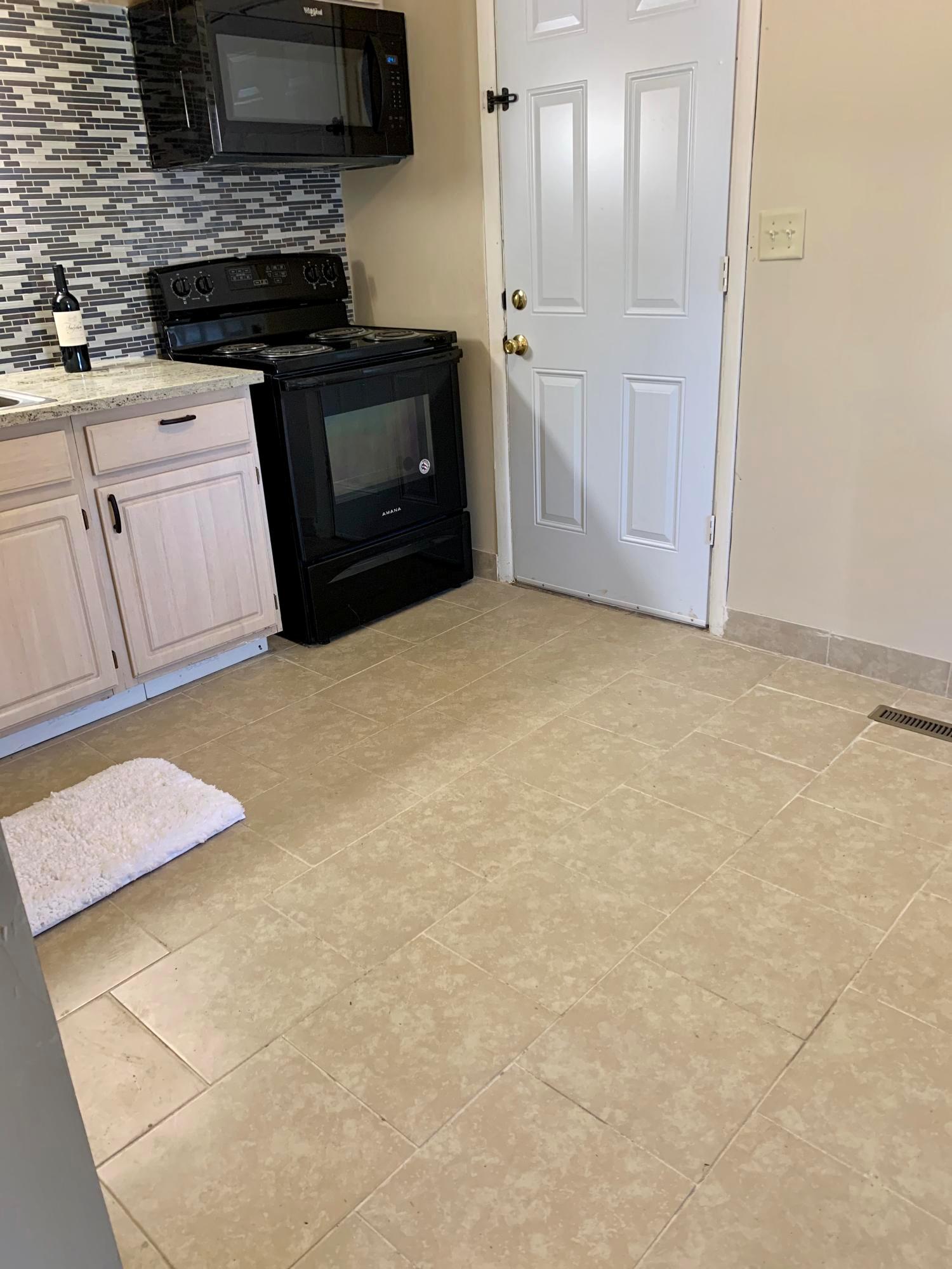 2902 Howey Road Columbus, OH 43224 - Photo 9 of 29