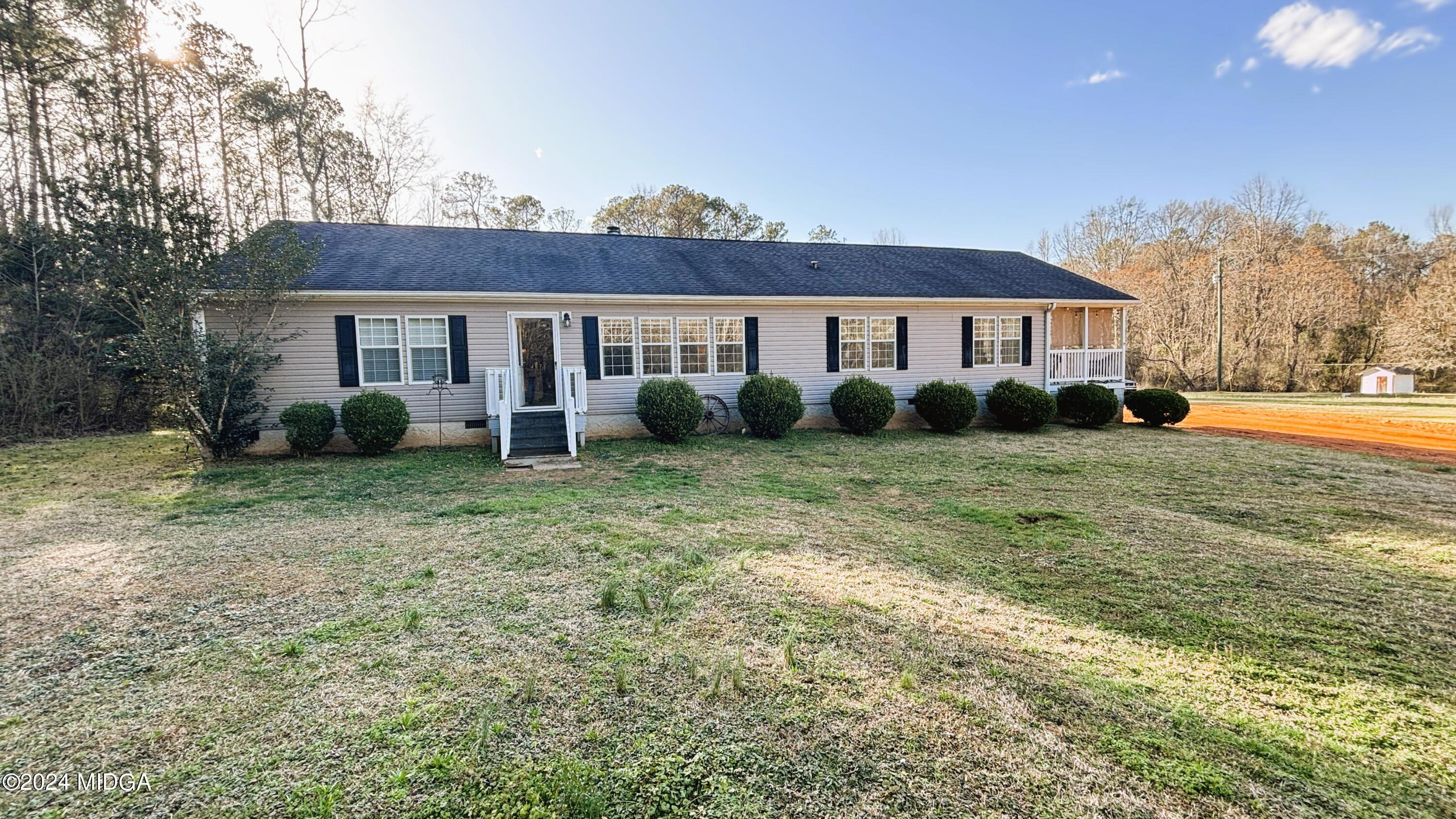 1592 Boxankle Road Forsyth, GA 31029 - Photo 1 of 14 IMG_1541