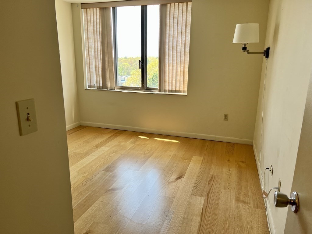 1008 Paradise Road, Unit PHF Swampscott, MA 01907 - Photo 20 of 22 Gallery Image 20