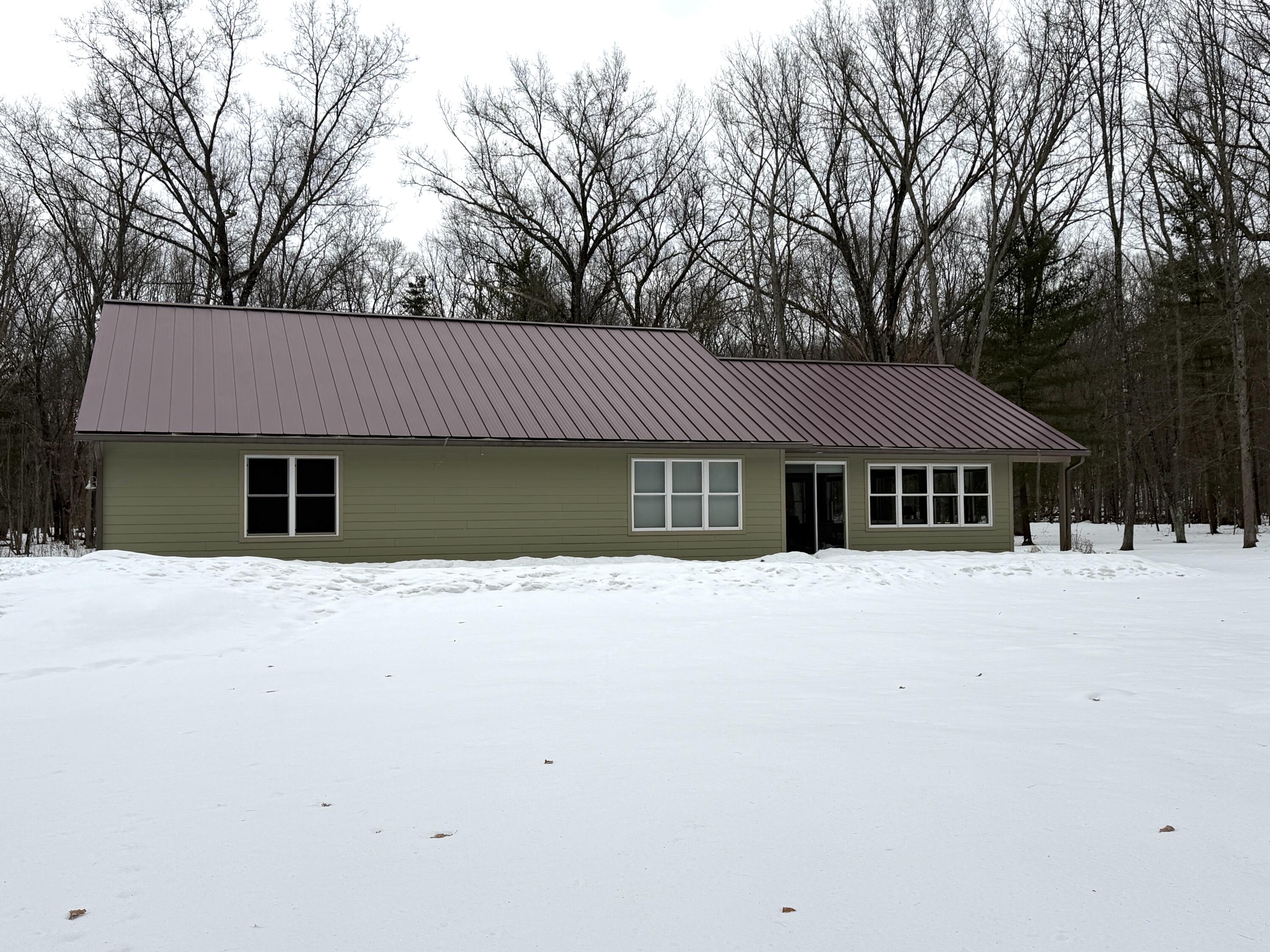 6474 South Taylor Road Branch, MI 49402 - Photo 5 of 62 IMG_2427 2
