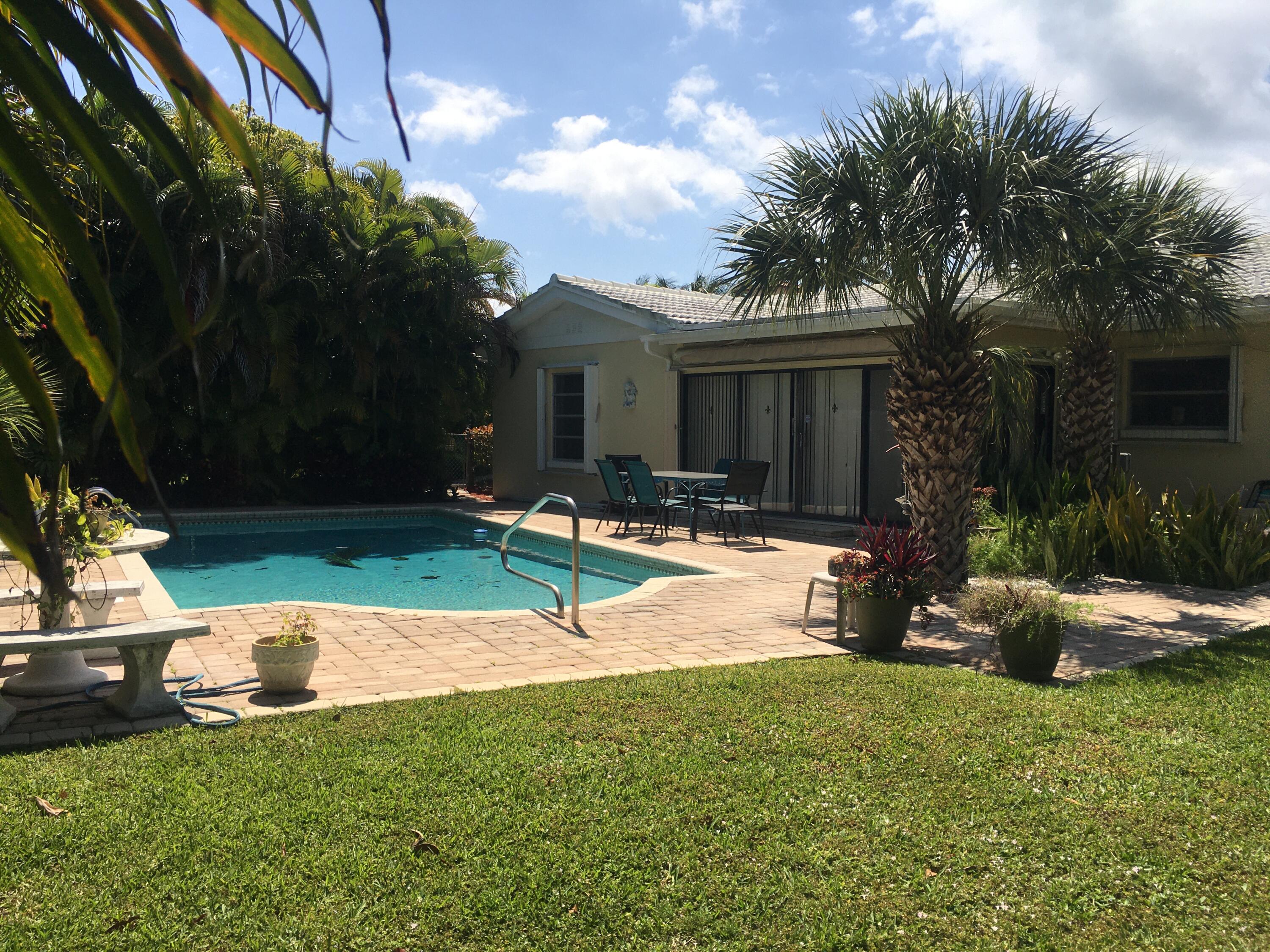 325 Inlet Way Palm Beach Shores, FL 33404 - Photo 11 of 30 IMG_3862