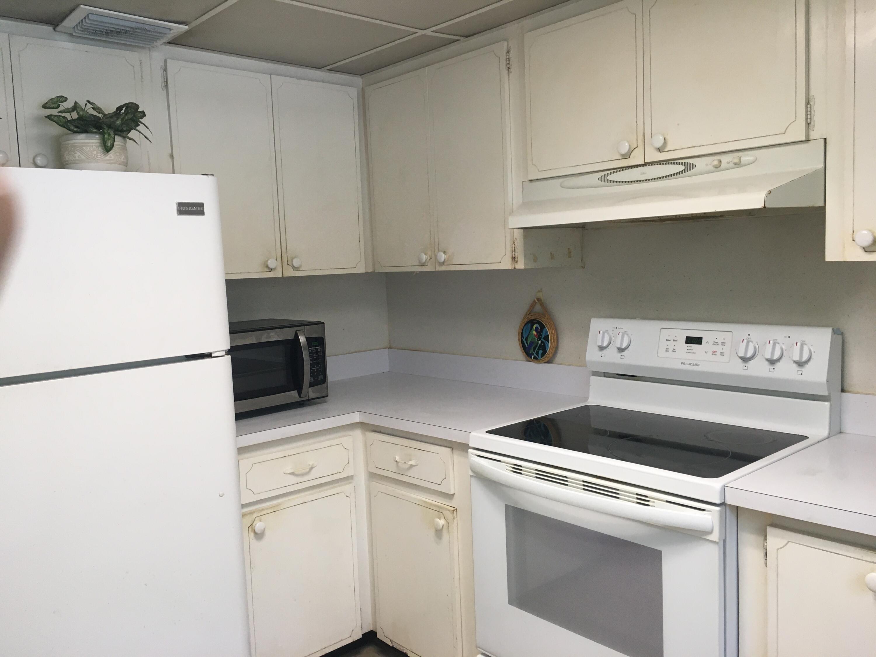 325 Inlet Way Palm Beach Shores, FL 33404 - Photo 21 of 30 get creative