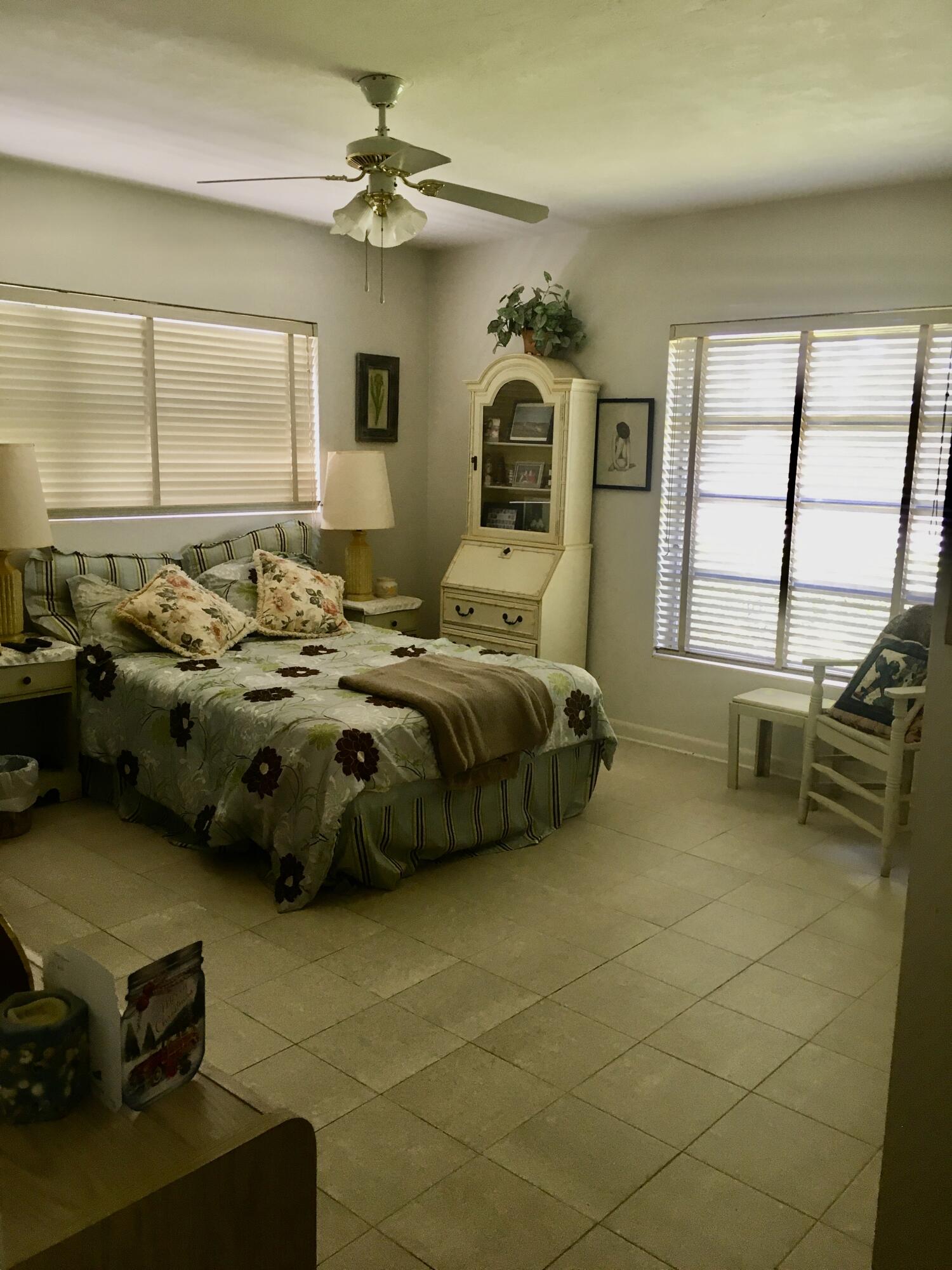 325 Inlet Way Palm Beach Shores, FL 33404 - Photo 26 of 30 second bedroom