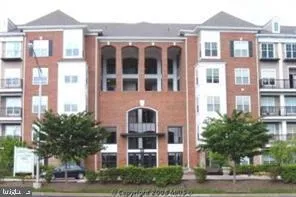 $1,900 | 501 Hungerford Drive, Unit 110, Rockville, MD 20850