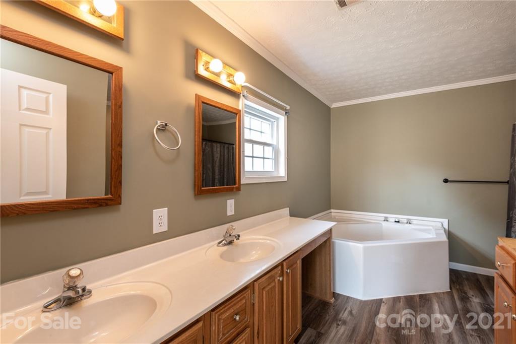 4020 Herman Sipe Road Conover, NC 28613 - Photo 29 of 41 Gallery Image 29