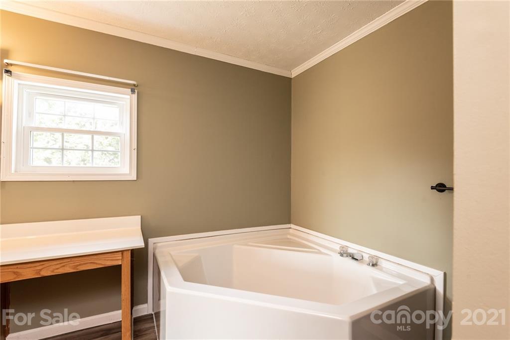4020 Herman Sipe Road Conover, NC 28613 - Photo 30 of 41 Gallery Image 30