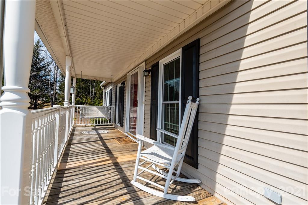 4020 Herman Sipe Road Conover, NC 28613 - Photo 5 of 41 Gallery Image 5