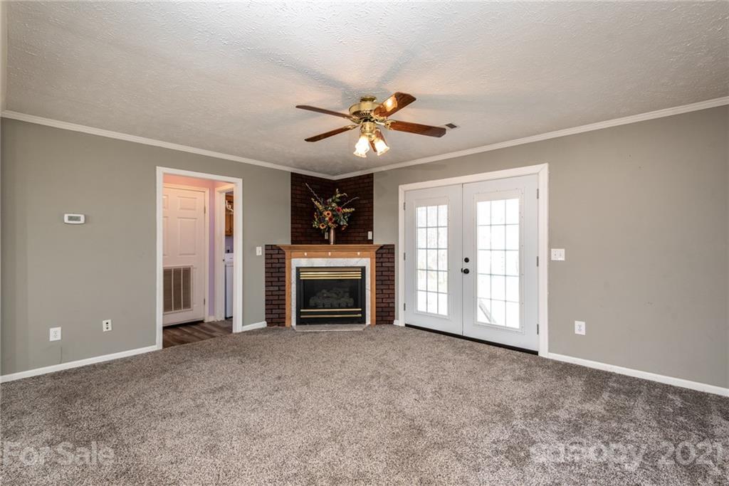 4020 Herman Sipe Road Conover, NC 28613 - Photo 10 of 41 Gallery Image 10