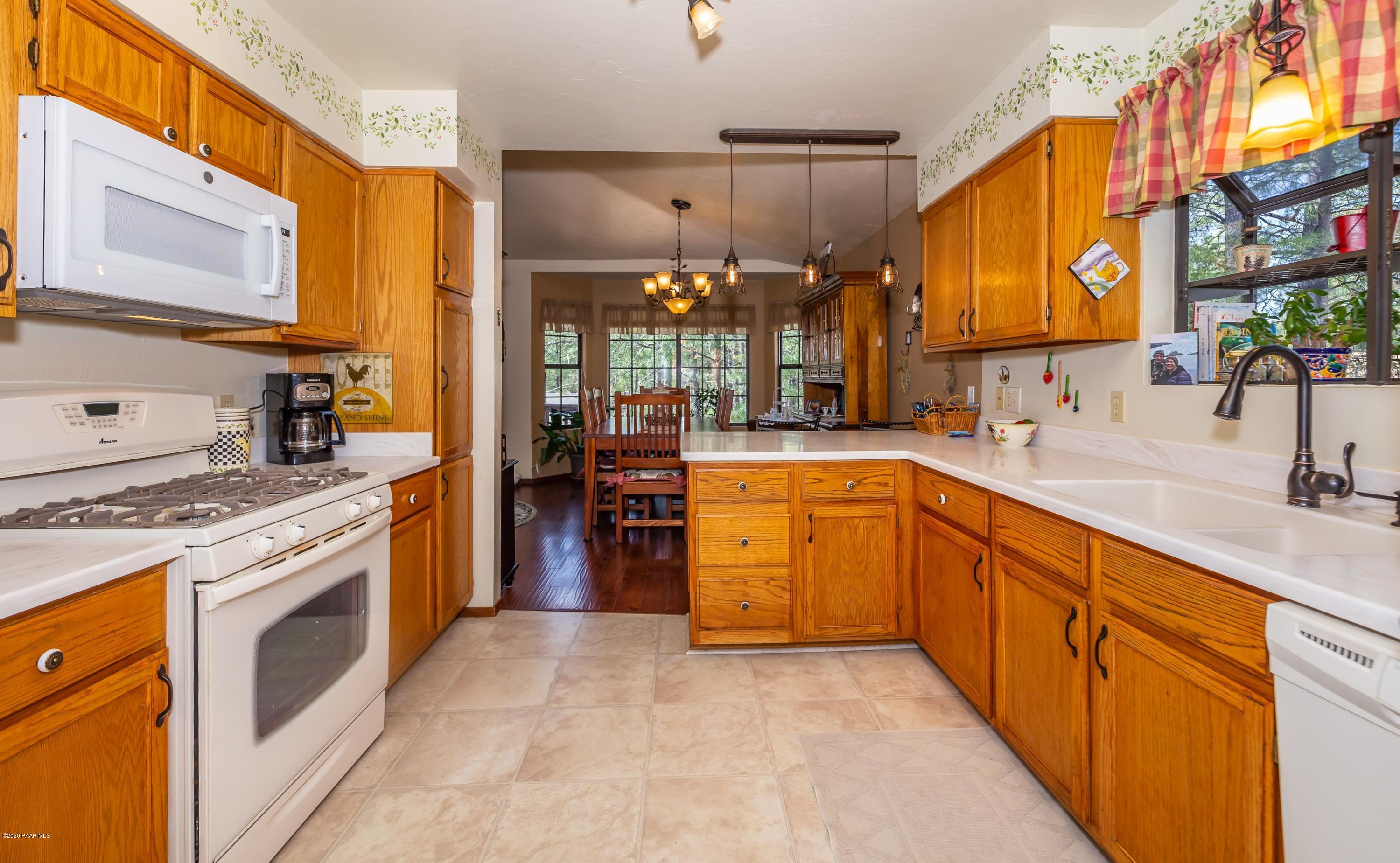 1128 East Timber Ridge Road Prescott, AZ 86303 - Photo 6 of 30 006_Kitchen