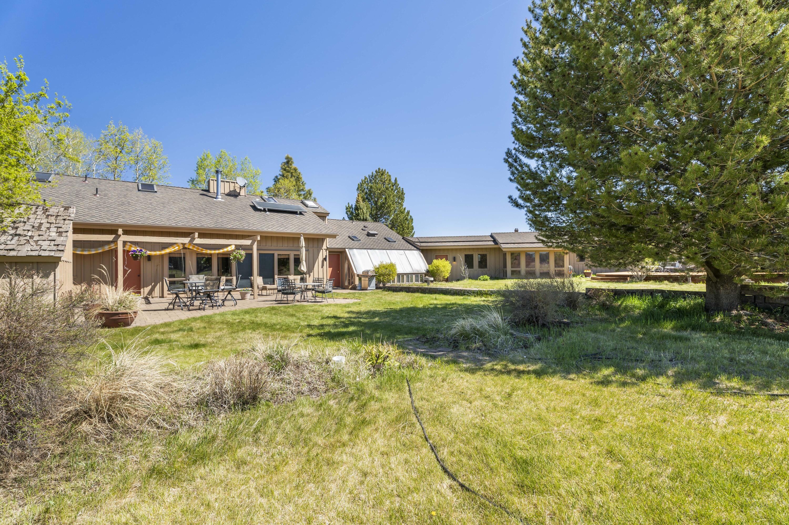 20875 Sholes Road Bend, OR 97702 - Photo 78 of 88 82-Exterior
