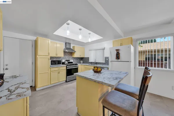 $3,990 | 1810 Boxwood Drive, Concord, CA 94519