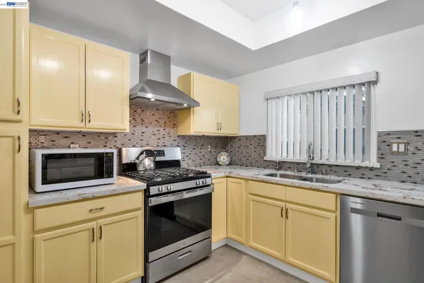 $3,990 | 1810 Boxwood Drive, Concord, CA 94519