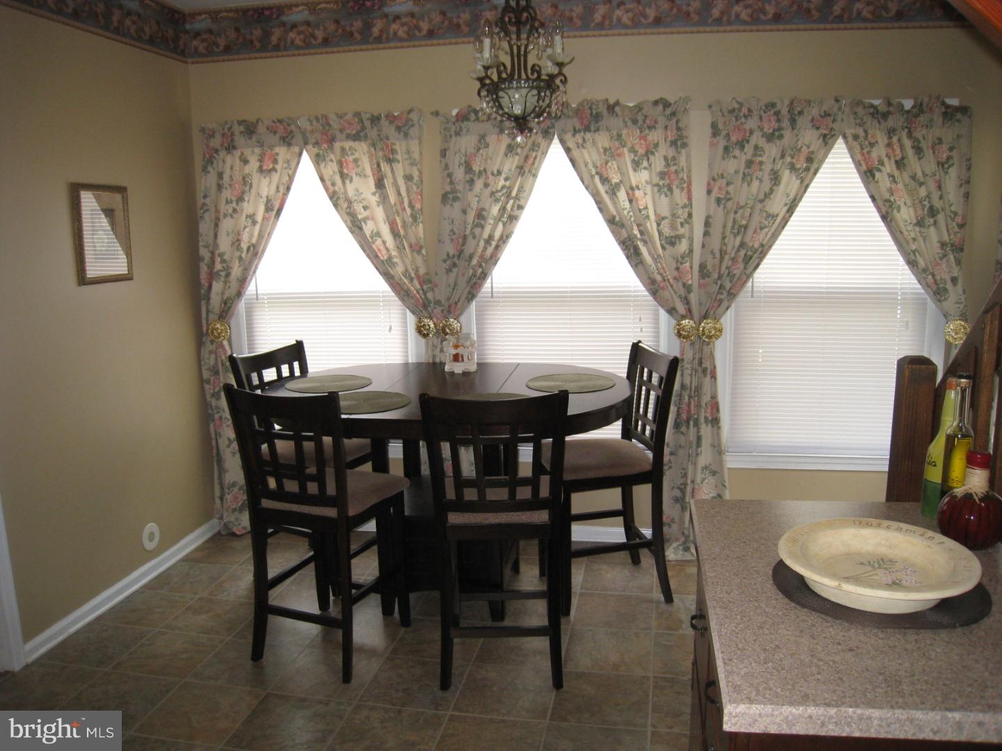 511 Chestnut Avenue Lindenwold, NJ 08021 - Photo 8 of 25 Gallery Image 8