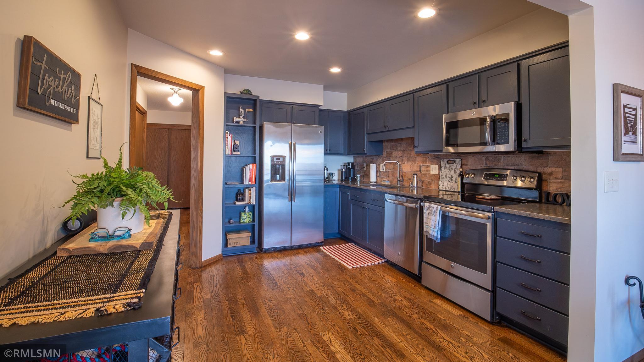 619 Woodhaven Court Northeast Rochester, MN 55906 - Photo 12 of 40