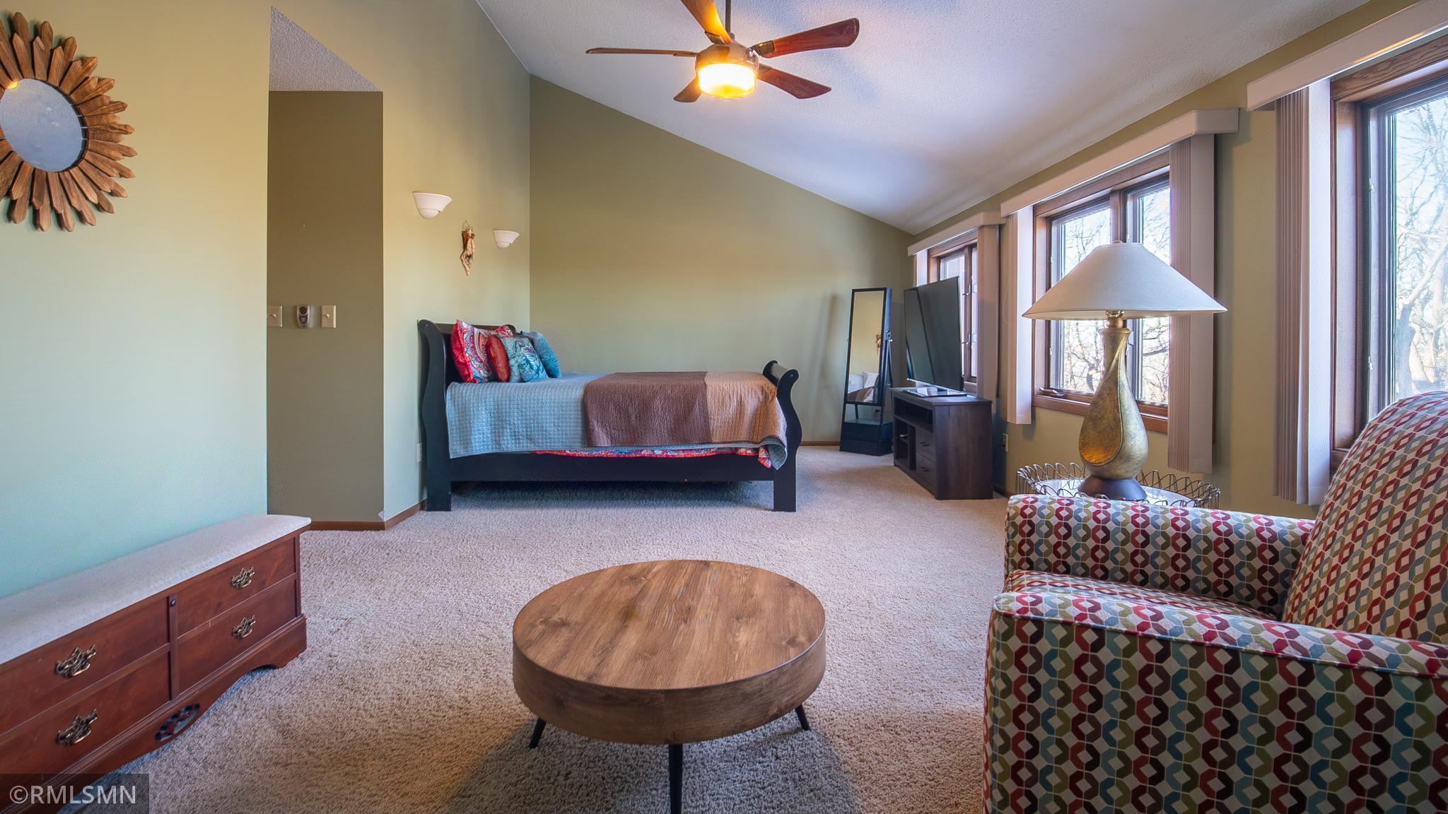 619 Woodhaven Court Northeast Rochester, MN 55906 - Photo 16 of 40