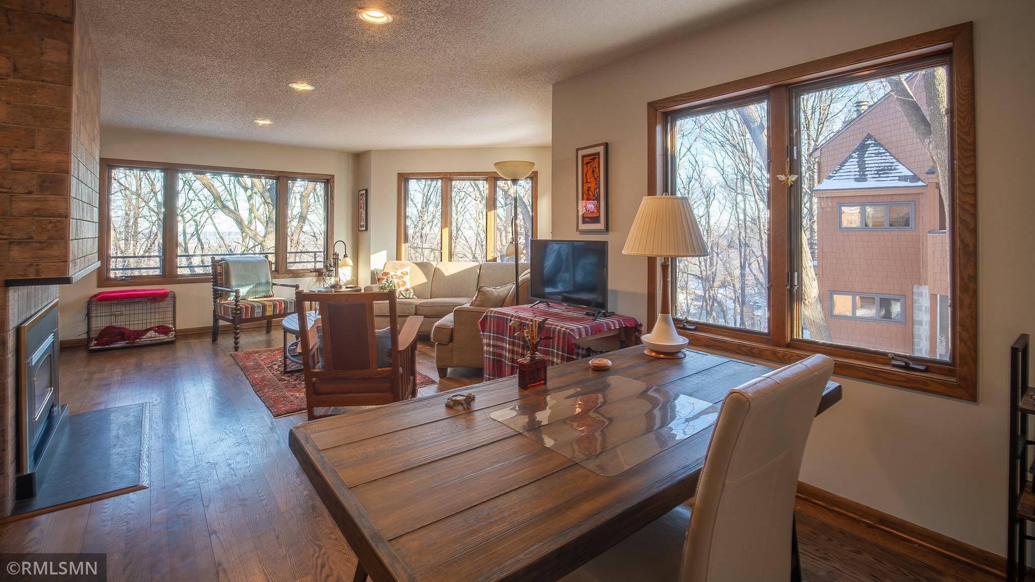 619 Woodhaven Court Northeast Rochester, MN 55906 - Photo 2 of 40