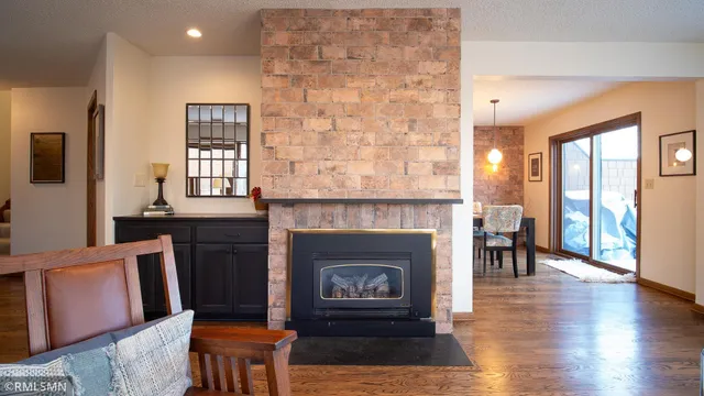 $359,000 | 619 Woodhaven Court Northeast, Rochester, MN 55906