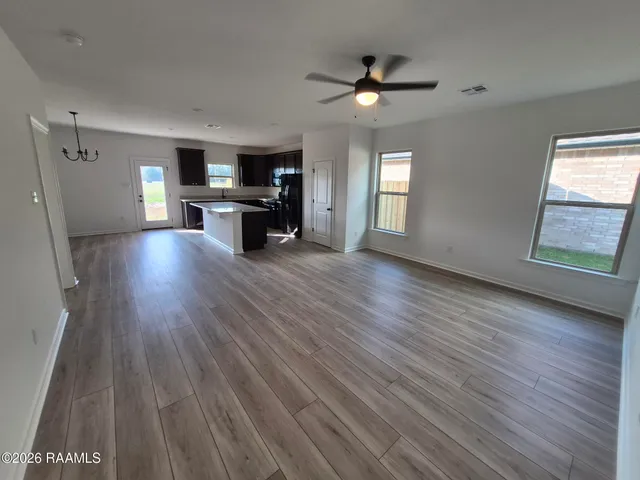 $2,100 | 227 Wakely Court, Lafayette, LA 70506