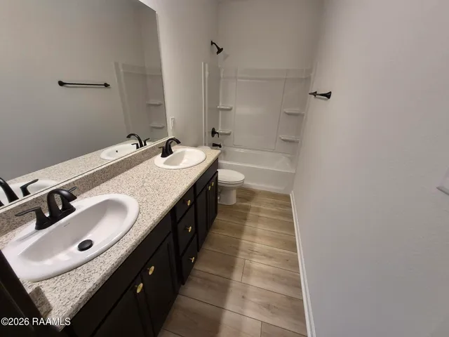 $2,100 | 227 Wakely Court, Lafayette, LA 70506