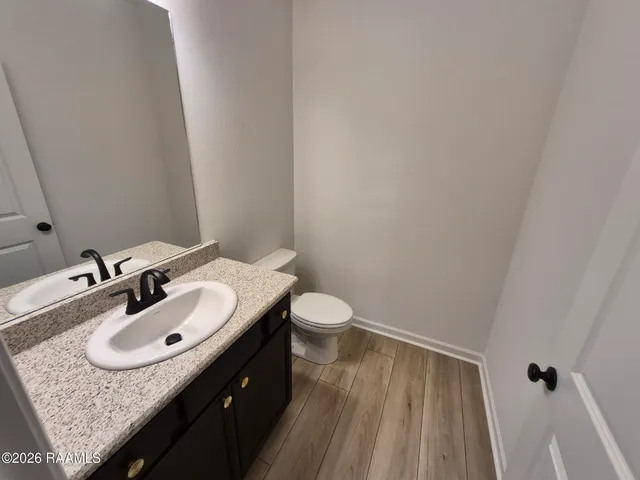 $2,100 | 227 Wakely Court, Lafayette, LA 70506