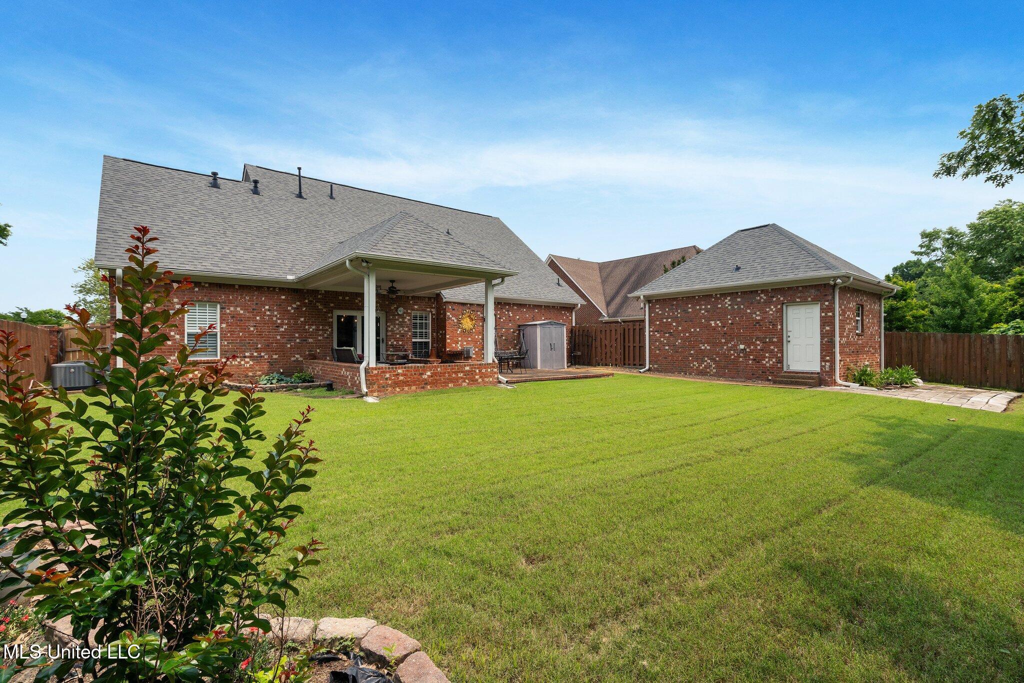 7199 Terrace Stone Drive Olive Branch, MS 38654 - Photo 35 of 49 36-web-or-mls-7199 Terrace Stone Dr-35