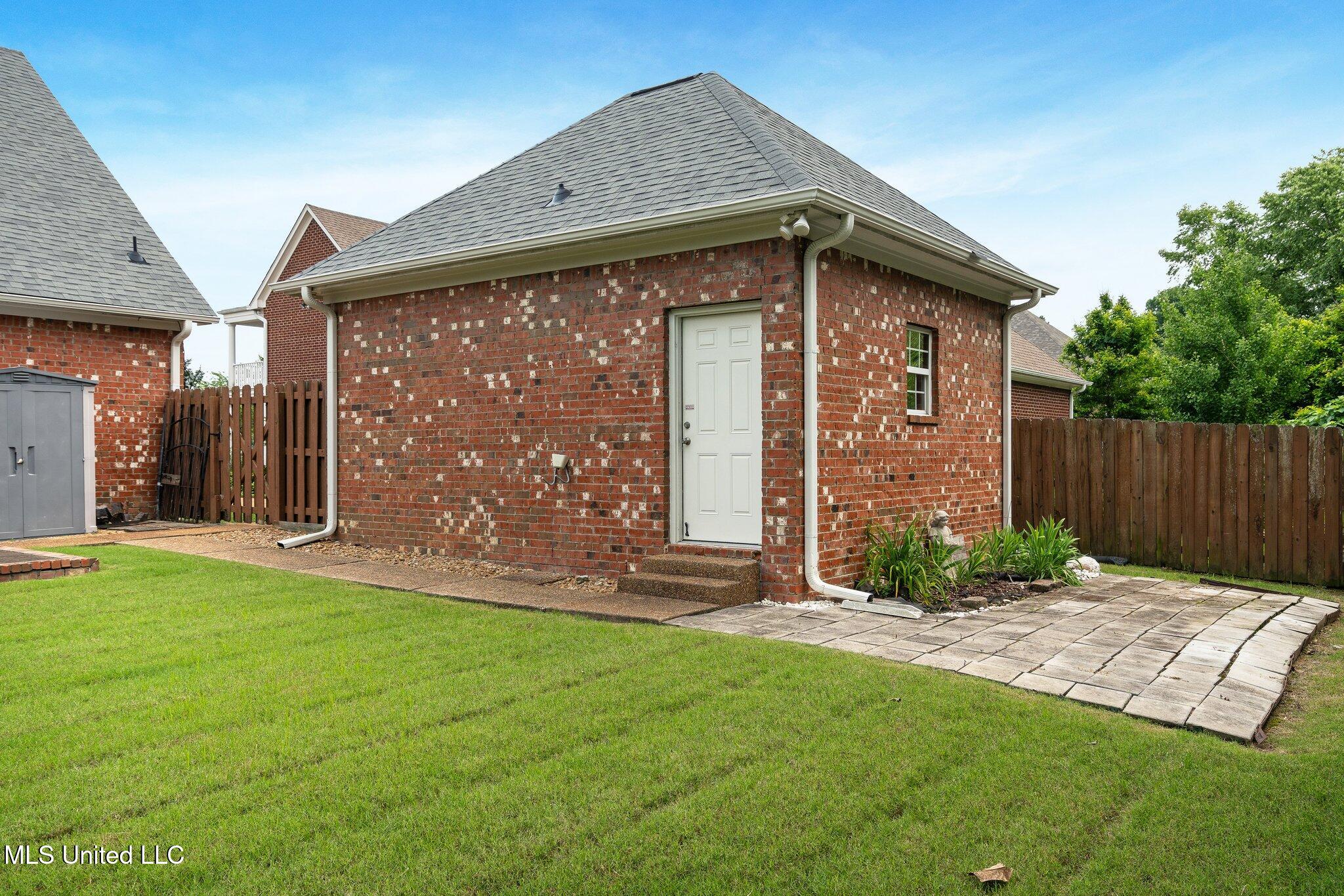 7199 Terrace Stone Drive Olive Branch, MS 38654 - Photo 39 of 49 40-web-or-mls-7199 Terrace Stone Dr-39