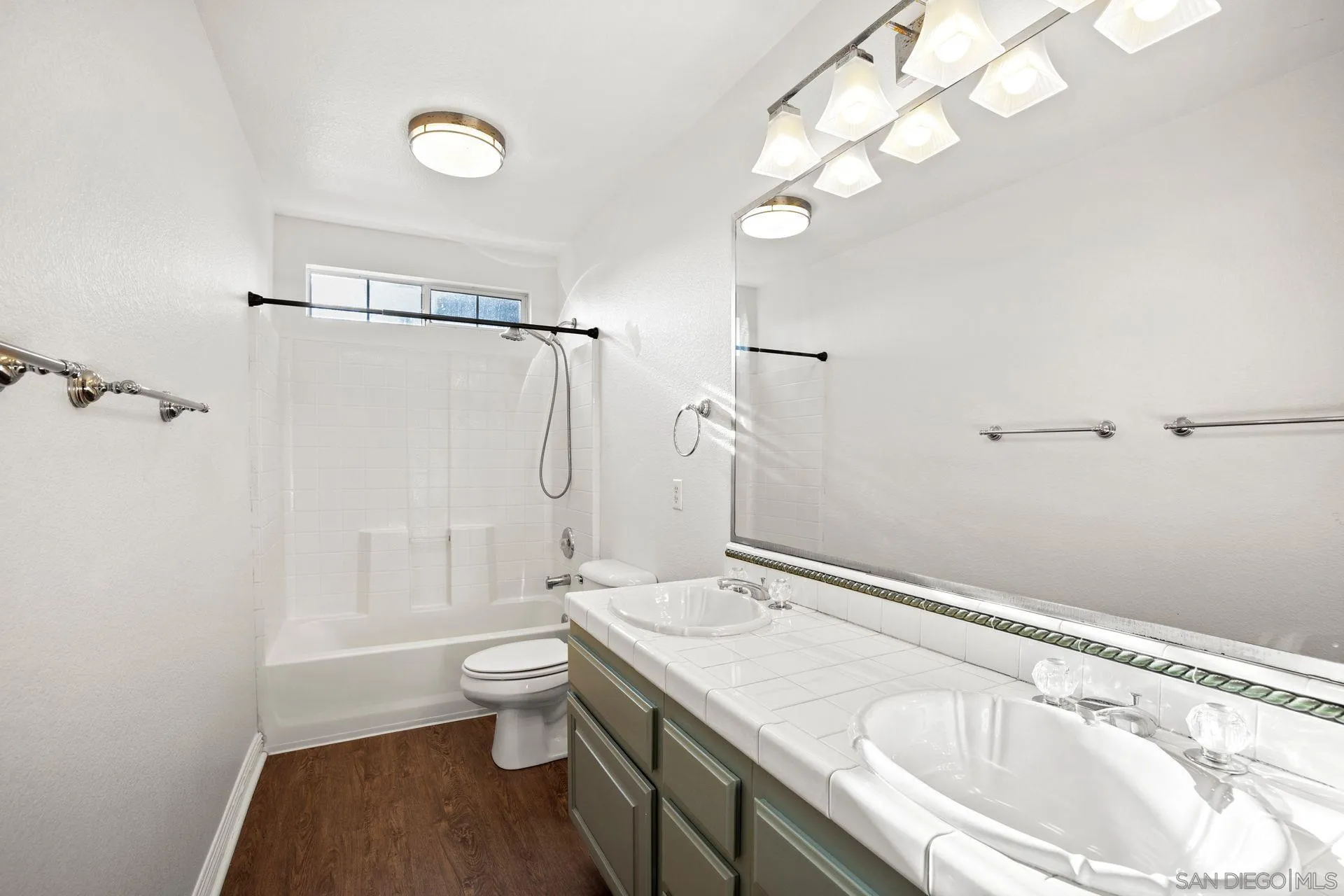 4305 Silver Spring Way Oceanside, CA 92057 - Photo 23 of 62 Gallery Image 23