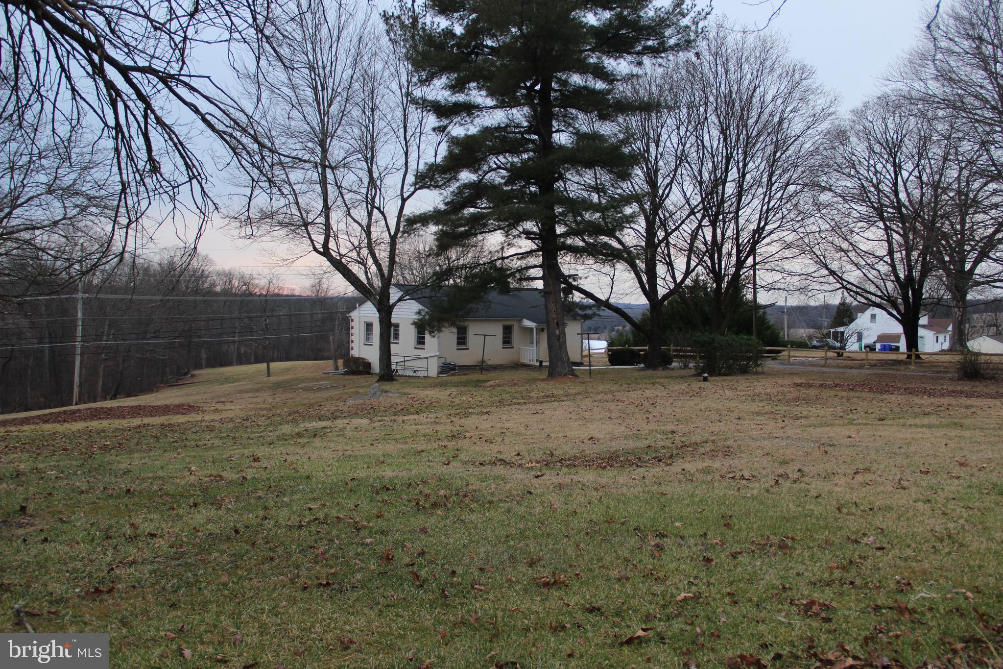 12701 Lewisdale Road Damascus, MD 20872 - Photo 4 of 21