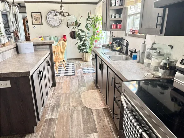 $400,000 | 26493 County Road 225, Flemington, MO 65650