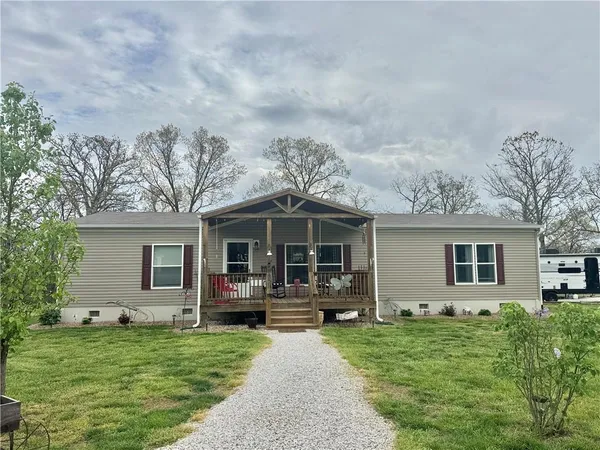 $400,000 | 26493 County Road 225, Flemington, MO 65650
