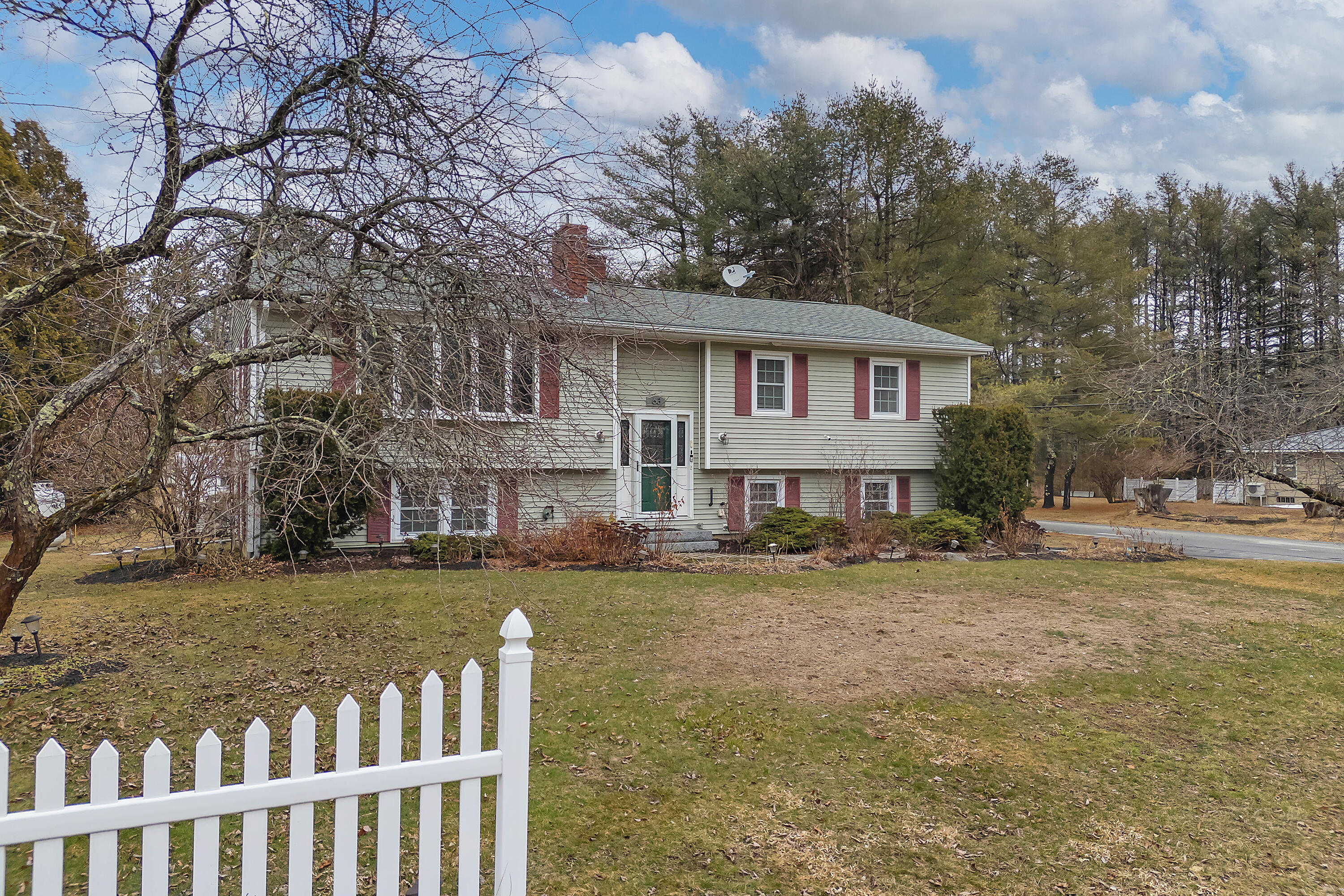 63 River Road Topsham, ME 04086 - Photo 1 of 58 63 River Road_102