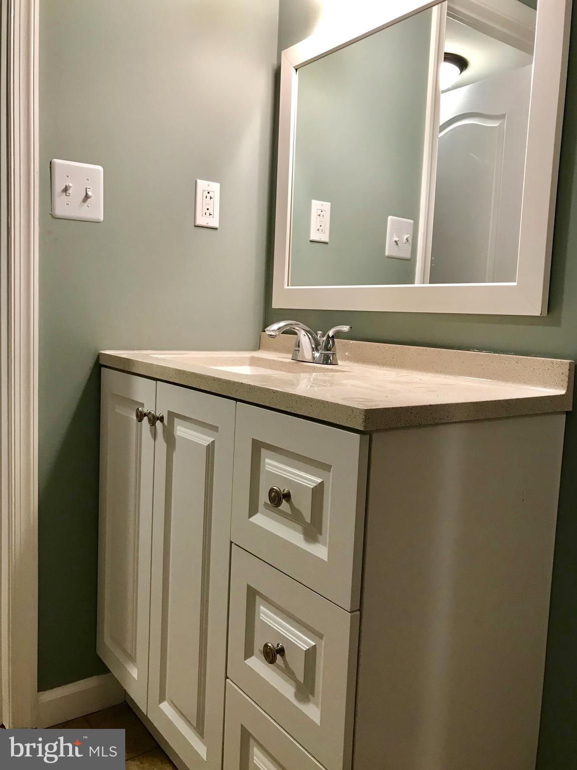 8017 Wynbrook Road Baltimore, MD 21224 - Photo 24 of 28 Bath