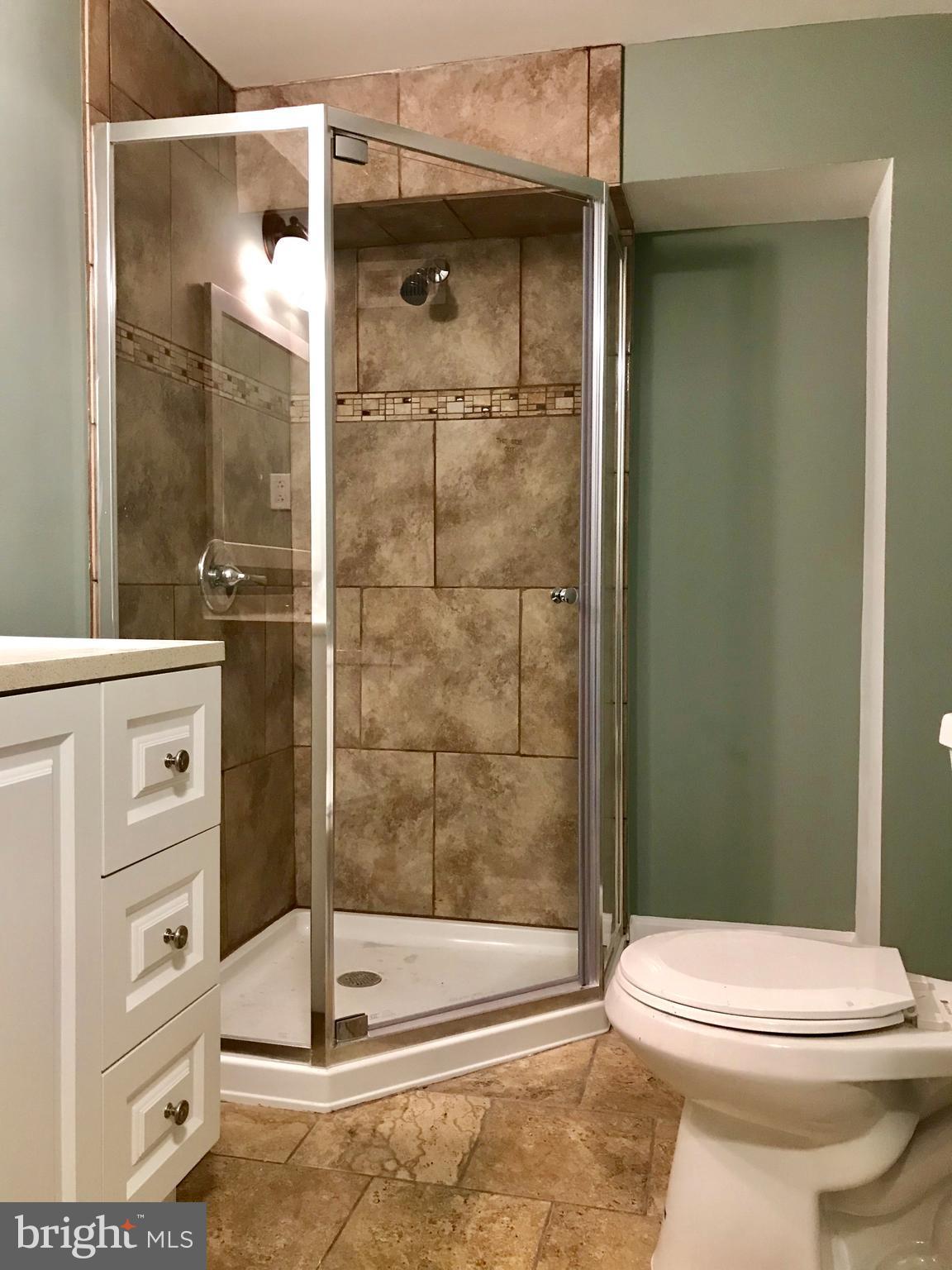 8017 Wynbrook Road Baltimore, MD 21224 - Photo 26 of 28 Bath