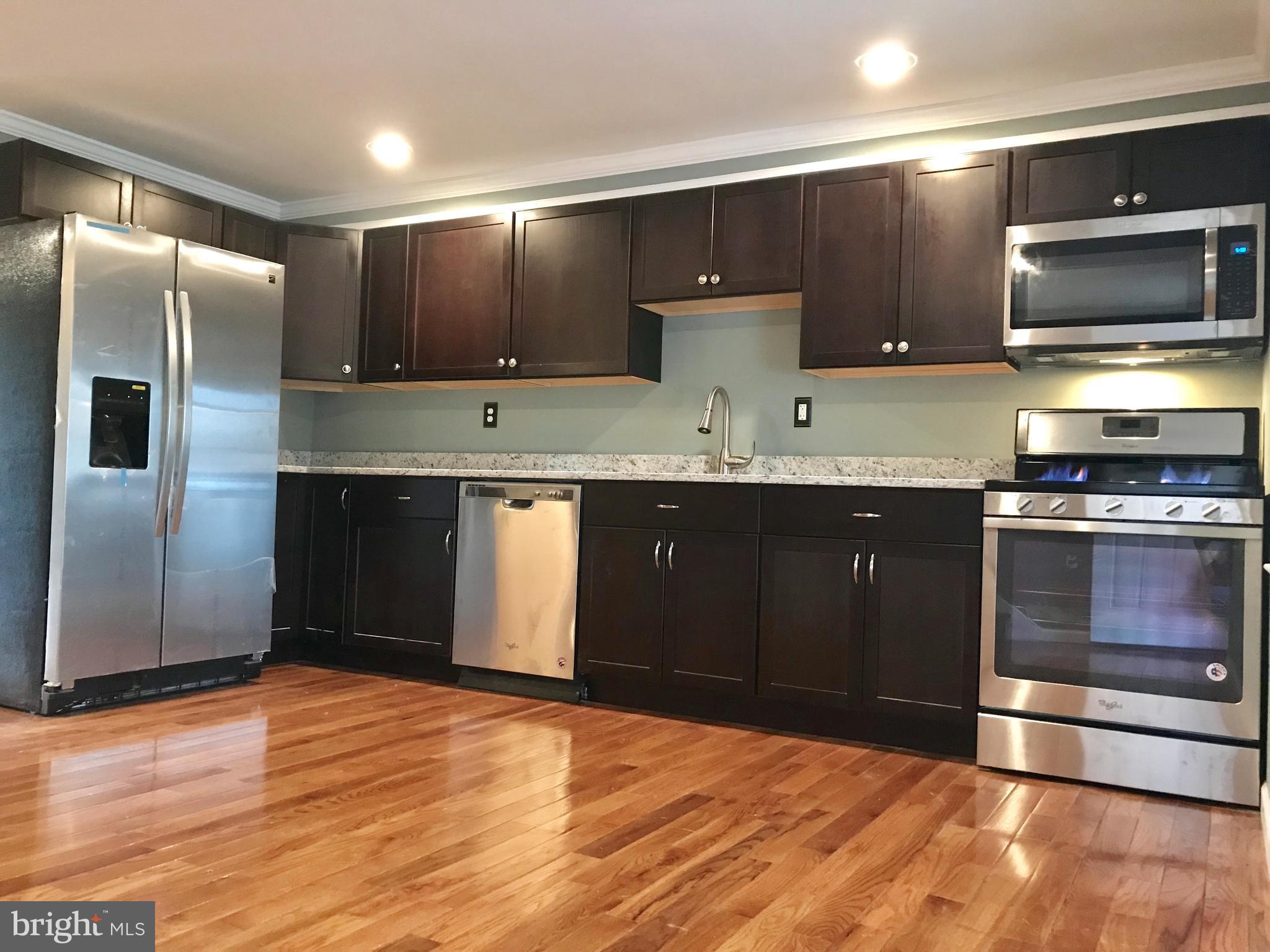 8017 Wynbrook Road Baltimore, MD 21224 - Photo 7 of 28 Kitchen