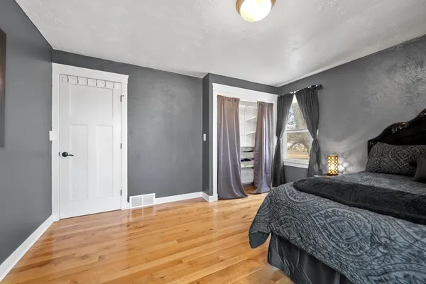 $349,900 | W3866 County Road South, Appleton, WI 54913