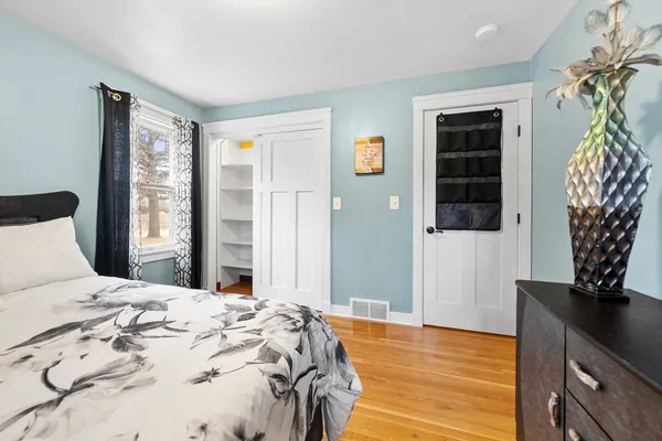 $349,900 | W3866 County Road South, Appleton, WI 54913