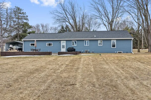 $349,900 | W3866 County Road South, Appleton, WI 54913