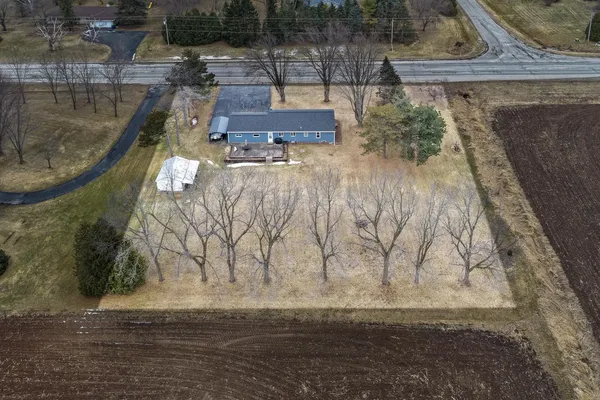 $349,900 | W3866 County Road South, Appleton, WI 54913