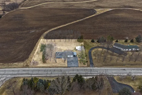 $349,900 | W3866 County Road South, Appleton, WI 54913