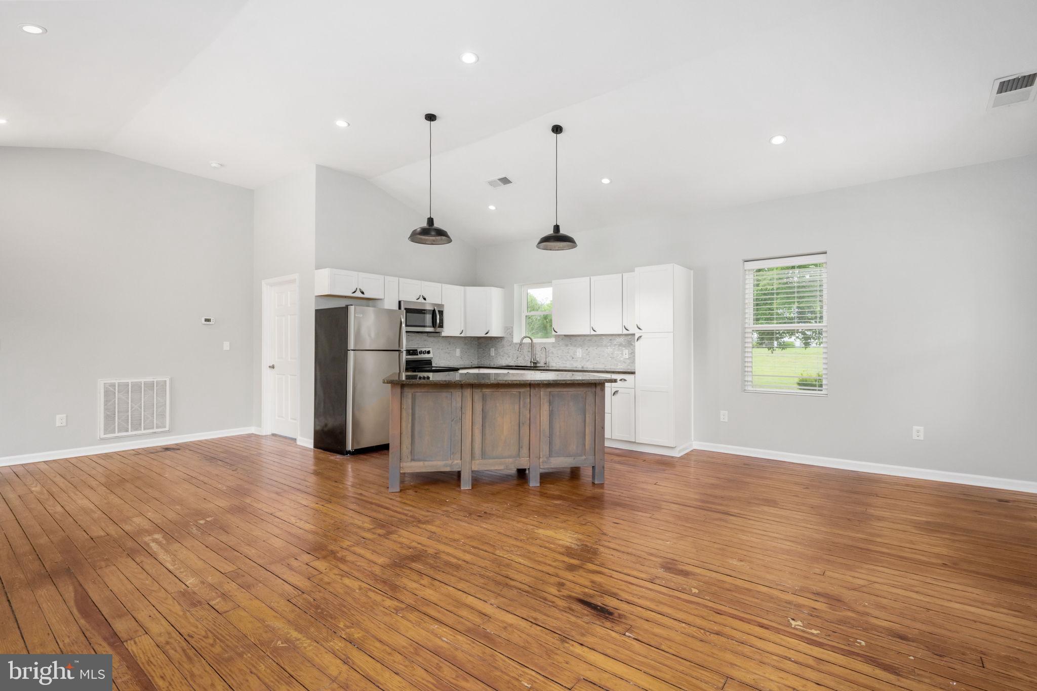 294 Ferry Road Fredericksburg, VA 22405 - Photo 8 of 67 Gallery Image 8