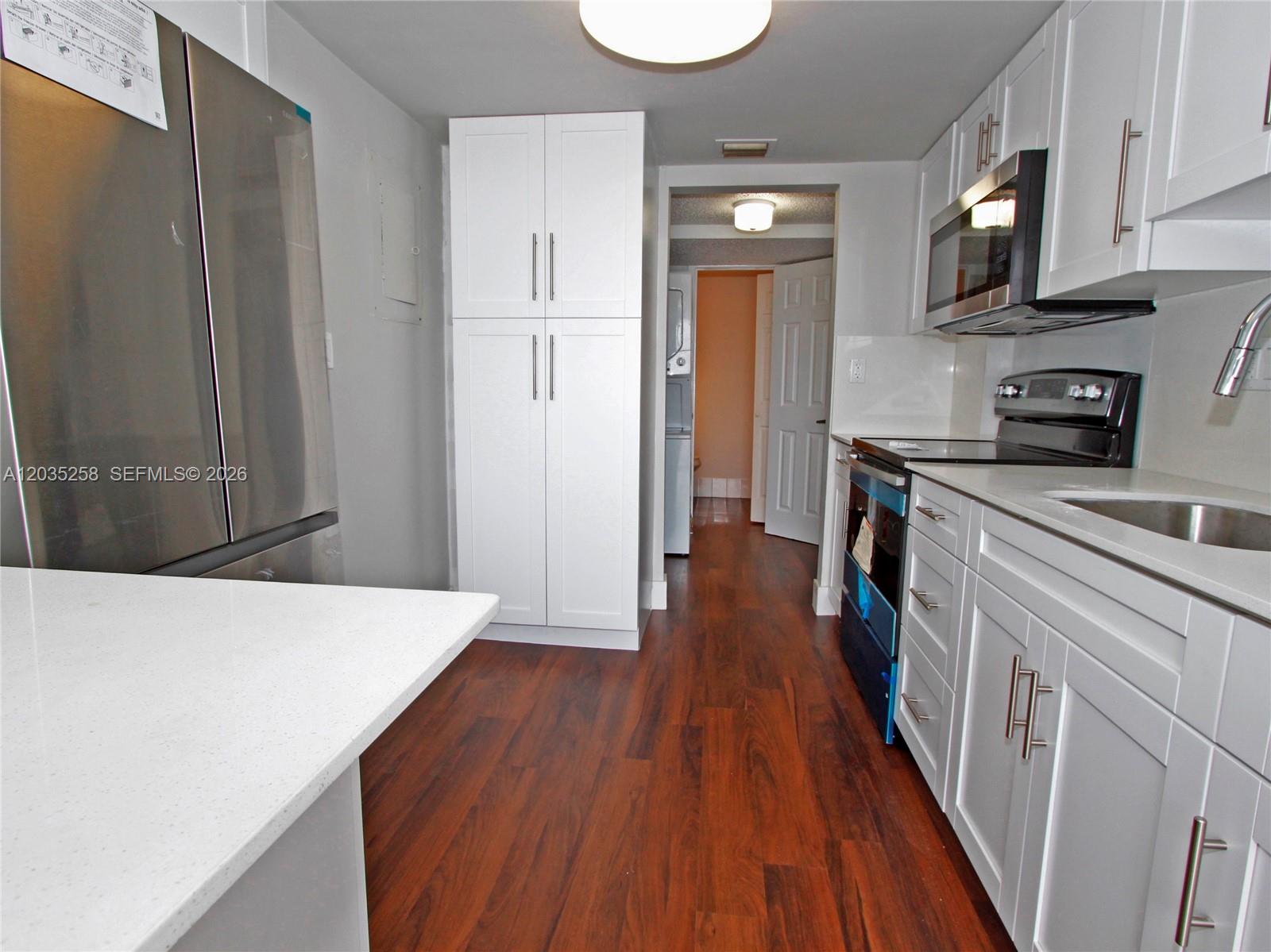 9411 Southwest 4th Street, Unit 308 Miami, FL 33174 - Photo 5 of 27