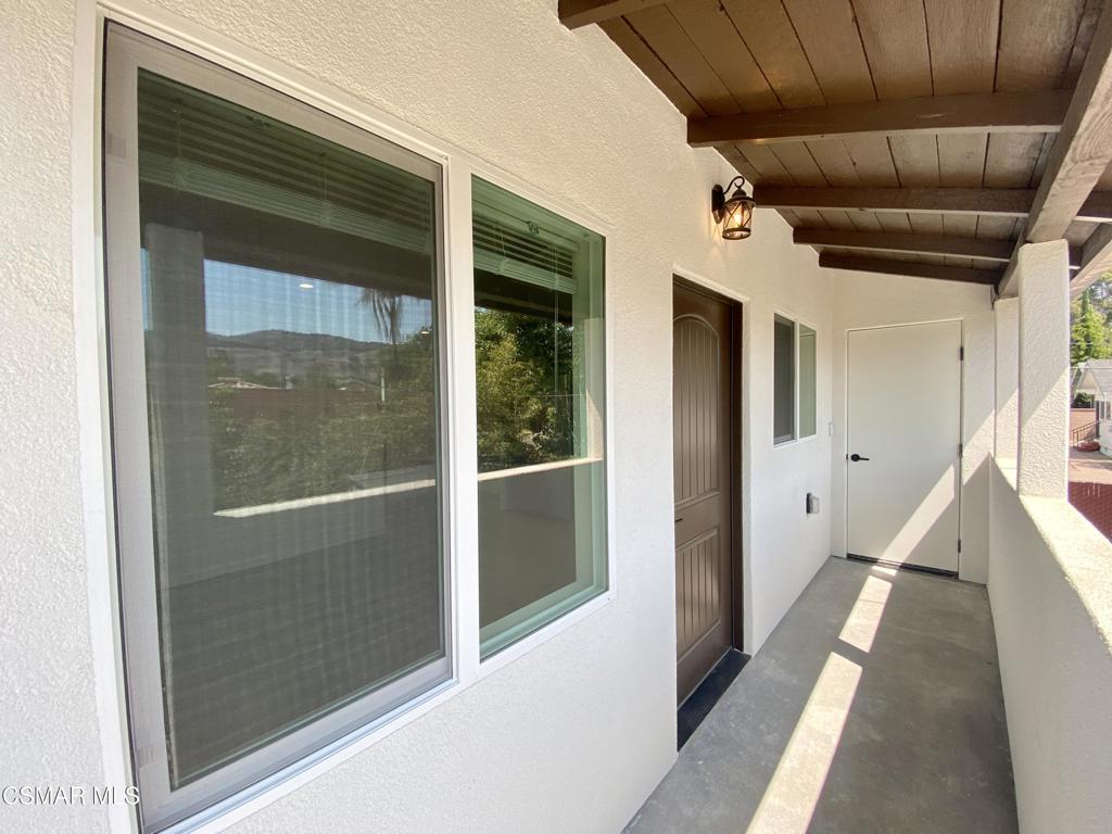 423 Saratoga Street, Unit B Fillmore, CA 93015 - Photo 2 of 20 a view of hallway