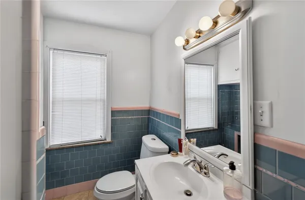 $545,000 | 79 Chestnut Hill Avenue, Cranston, RI 02920